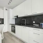 Apartamento Funkcjonalne I Komfortowe Sun Seasons 24 W Kolobrzegu By Renters *