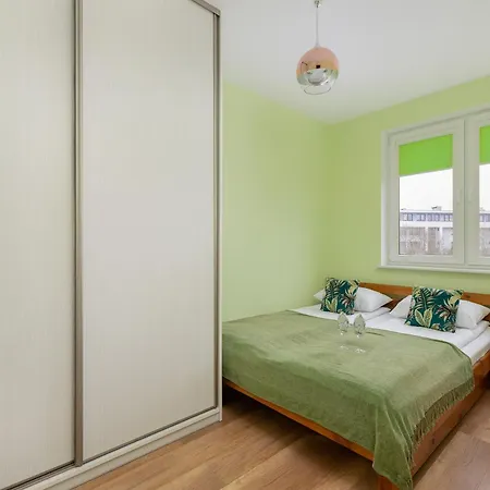 Funkcjonalne I Komfortowe Sun Seasons 24 W Kolobrzegu By Renters * コウォブジェク