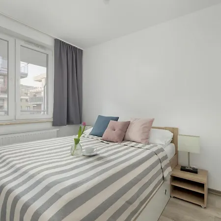 Funkcjonalne I Komfortowe Sun Seasons 24 W Kolobrzegu By Renters * Kołobrzeg