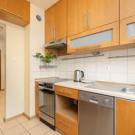 Funkcjonalne I Komfortowe Sun Seasons 24 W Kolobrzegu By Renters * Kolobřeh