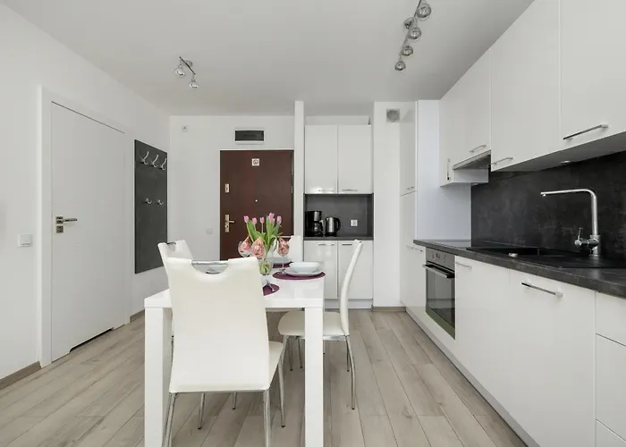 Apartament Funkcjonalne I Komfortowe Sun Seasons 24 W Kołobrzegu By Renters *