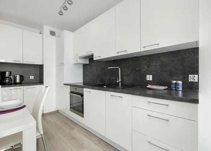 Apartament Funkcjonalne I Komfortowe Sun Seasons 24 W Kołobrzegu By Renters *